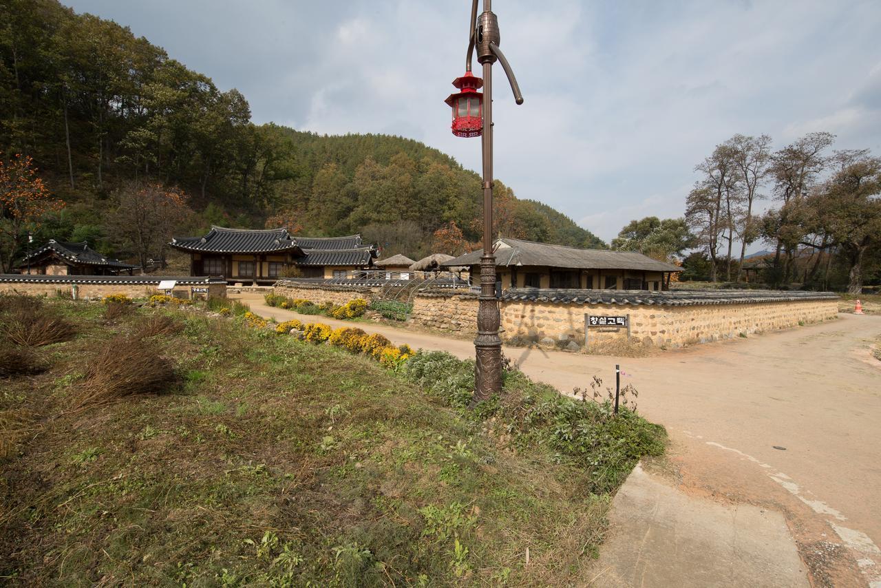 ホテルChalbanggong Jongtaek Cheongsong エクステリア 写真